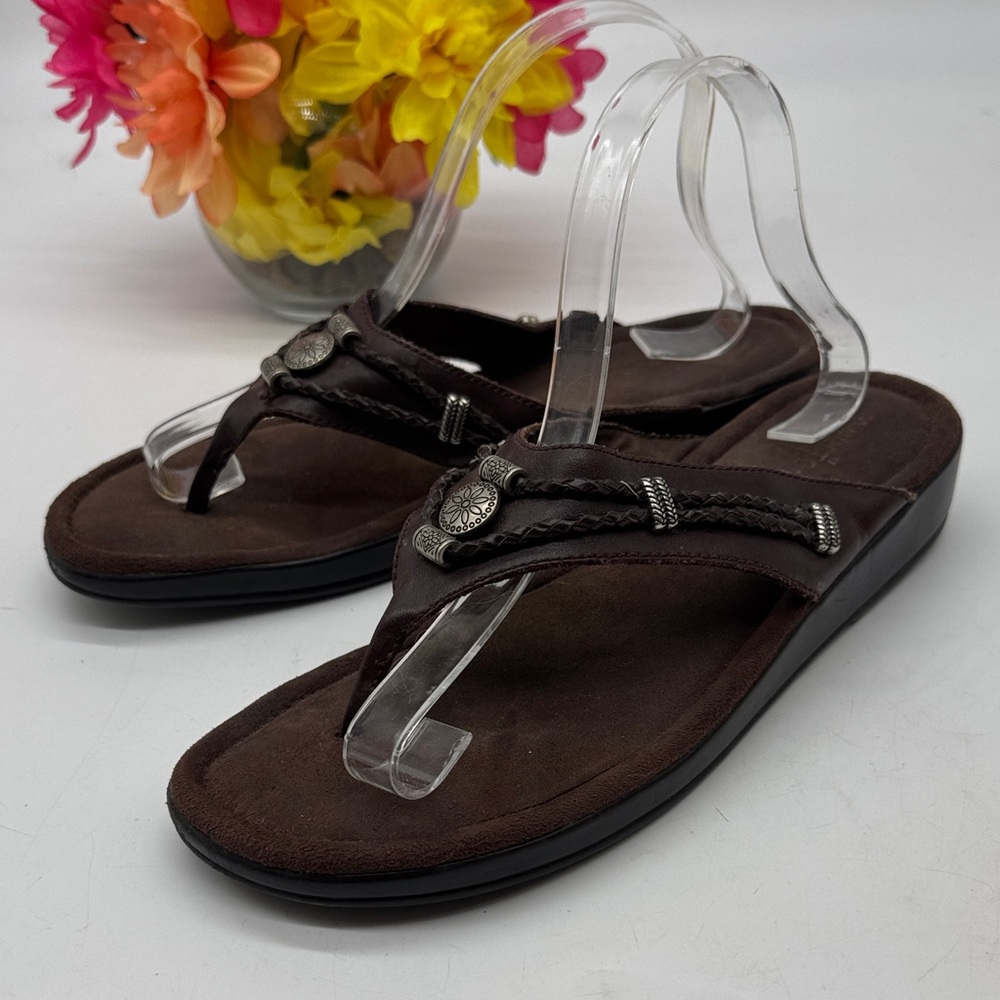 Minnetonka Chocolate Brown Women's Sandals with Silver Accents Size 11. MCS9288E